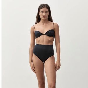 Ziah fine strap almond top - black